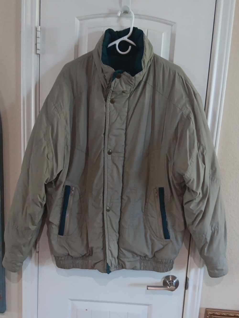 Vtg '90s South Creek Men’s XLT Heavy Bomber Jacket Beige/Green Hood